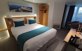 Contact Hôtel Le Provençal Bordeaux Lac avec Bornes électriques